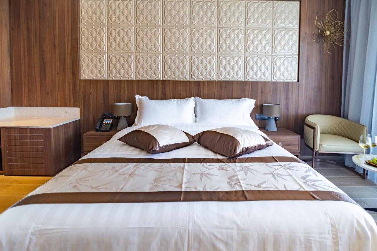 Leonardo Boutique Hotel لارنكا المظهر الخارجي الصورة