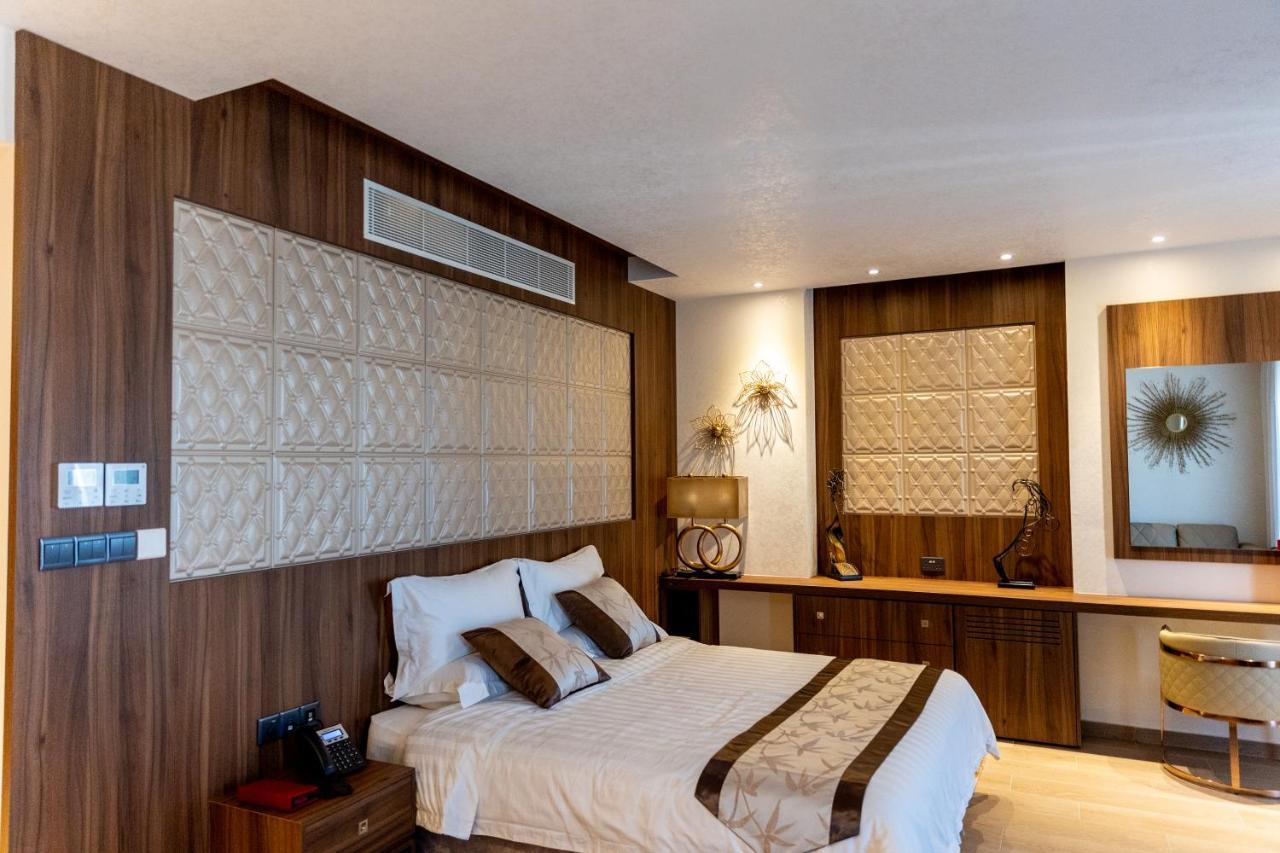 Leonardo Boutique Hotel لارنكا المظهر الخارجي الصورة