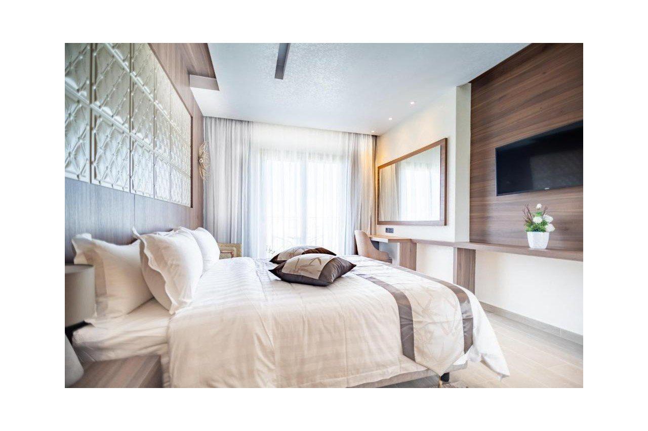 Leonardo Boutique Hotel لارنكا المظهر الخارجي الصورة