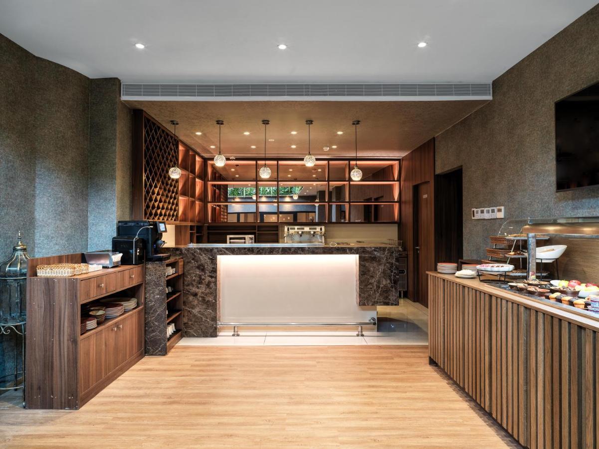 Leonardo Boutique Hotel لارنكا المظهر الخارجي الصورة