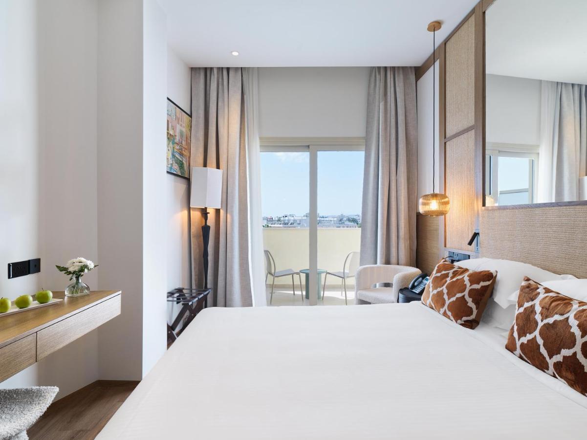 Leonardo Boutique Hotel لارنكا الغرفة الصورة