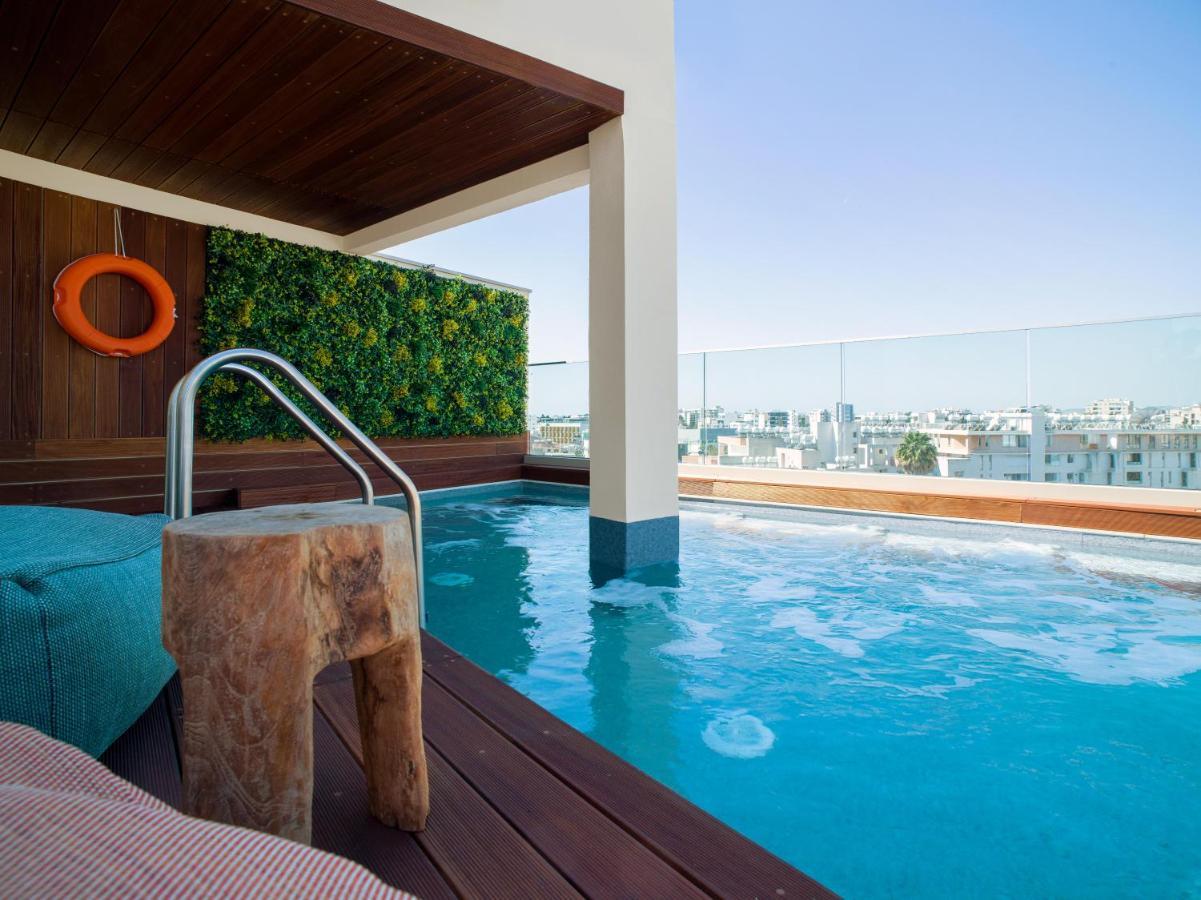Leonardo Boutique Hotel لارنكا المظهر الخارجي الصورة